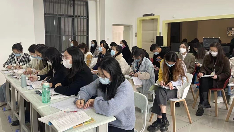 新教师汇报课照片 (2).jpg